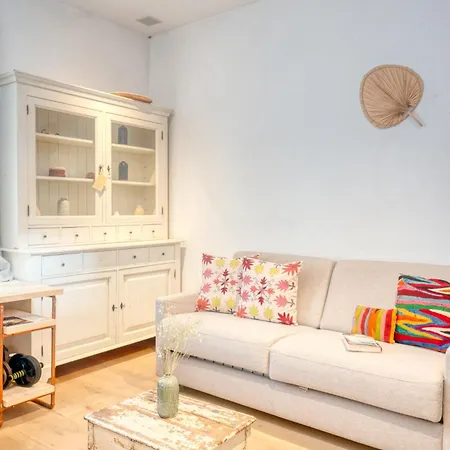 Charming Cityhome In The Heart Of *