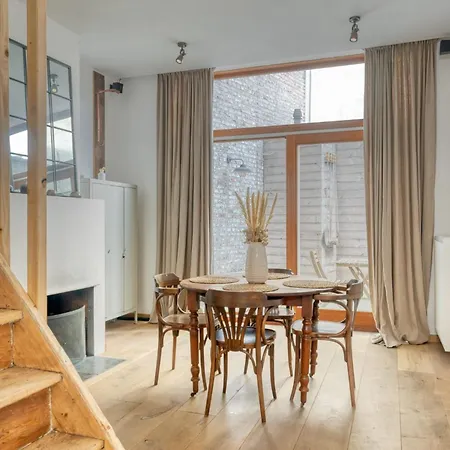 Charming Cityhome In The Heart Of *